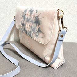 着物リメイク　ショルダーバック　斜めがけポシェット　ハンドメイド　【小径】22 4枚目の画像