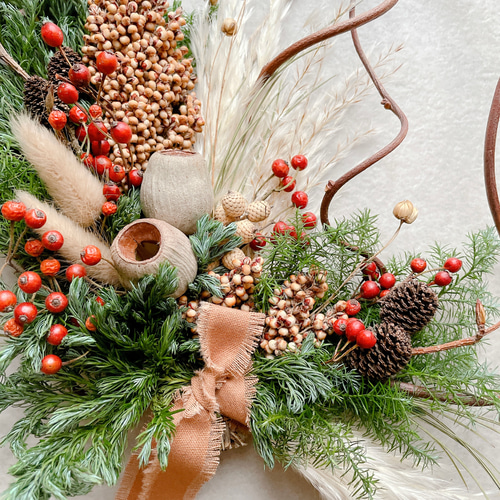 クリスマス ドライフラワーのリース 針葉樹 ベル つる スワッグ riisi