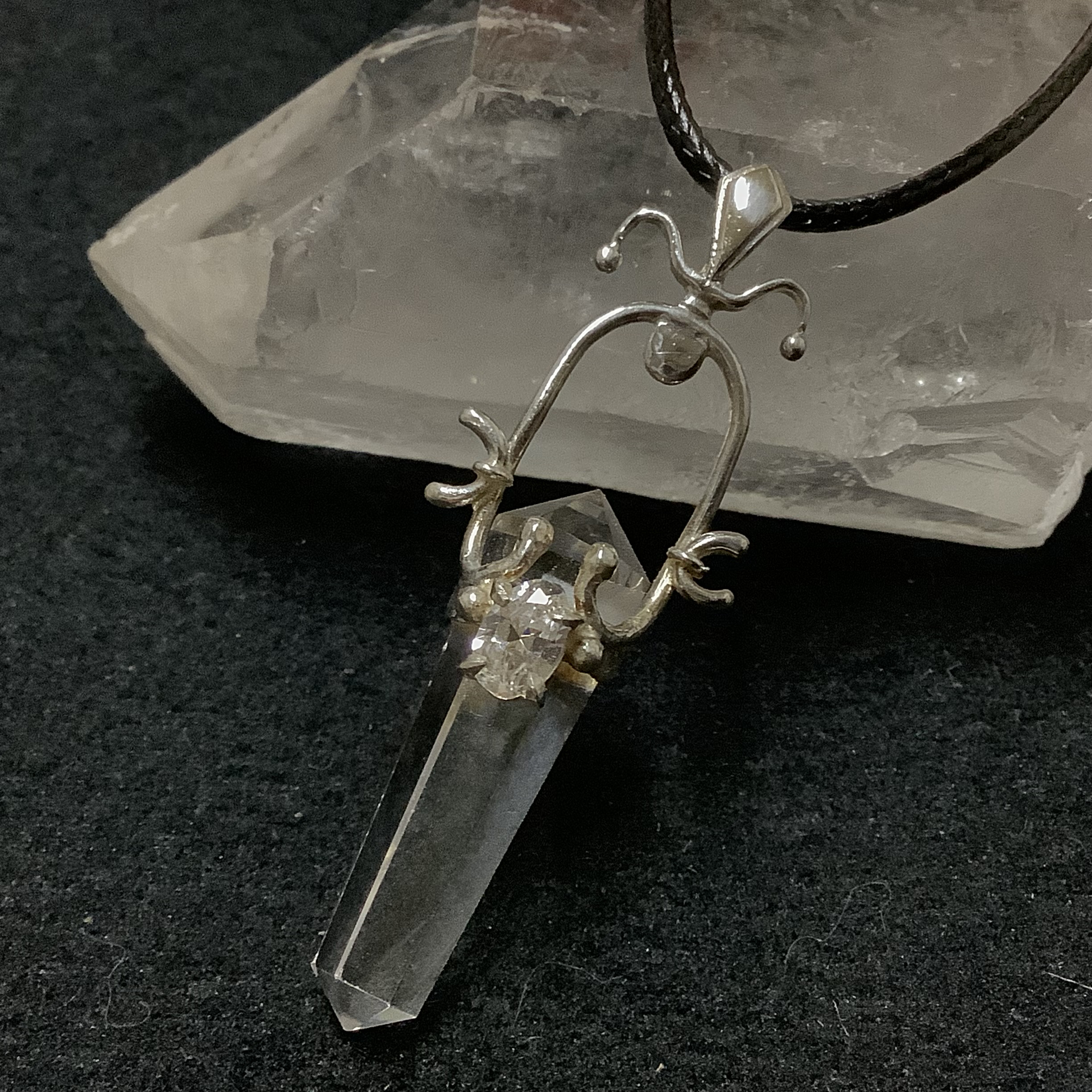 一点物☆最強の浄化パワー ヒーリングストーン 天然石 両剣水晶＆水晶 『持ち歩けるお守り』六角柱ネックレス