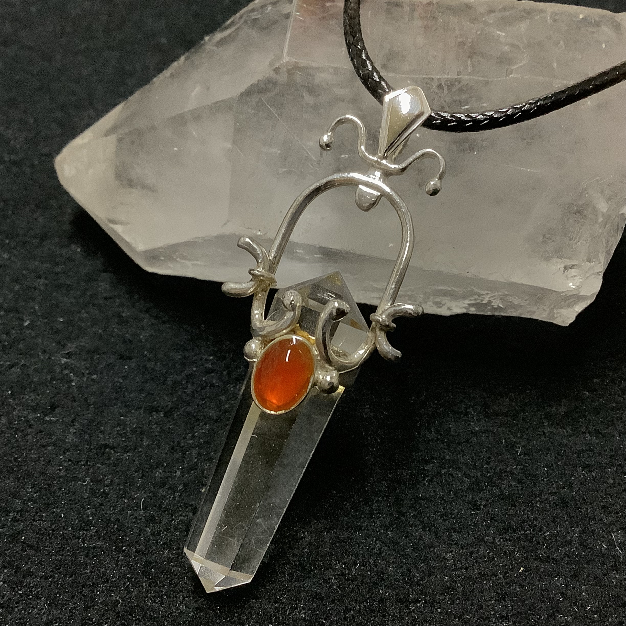 一点物☆最強の浄化パワー ヒーリングストーン 天然石 両剣水晶＆カーネリアン  『持ち歩けるお守り』六角柱ネックレス