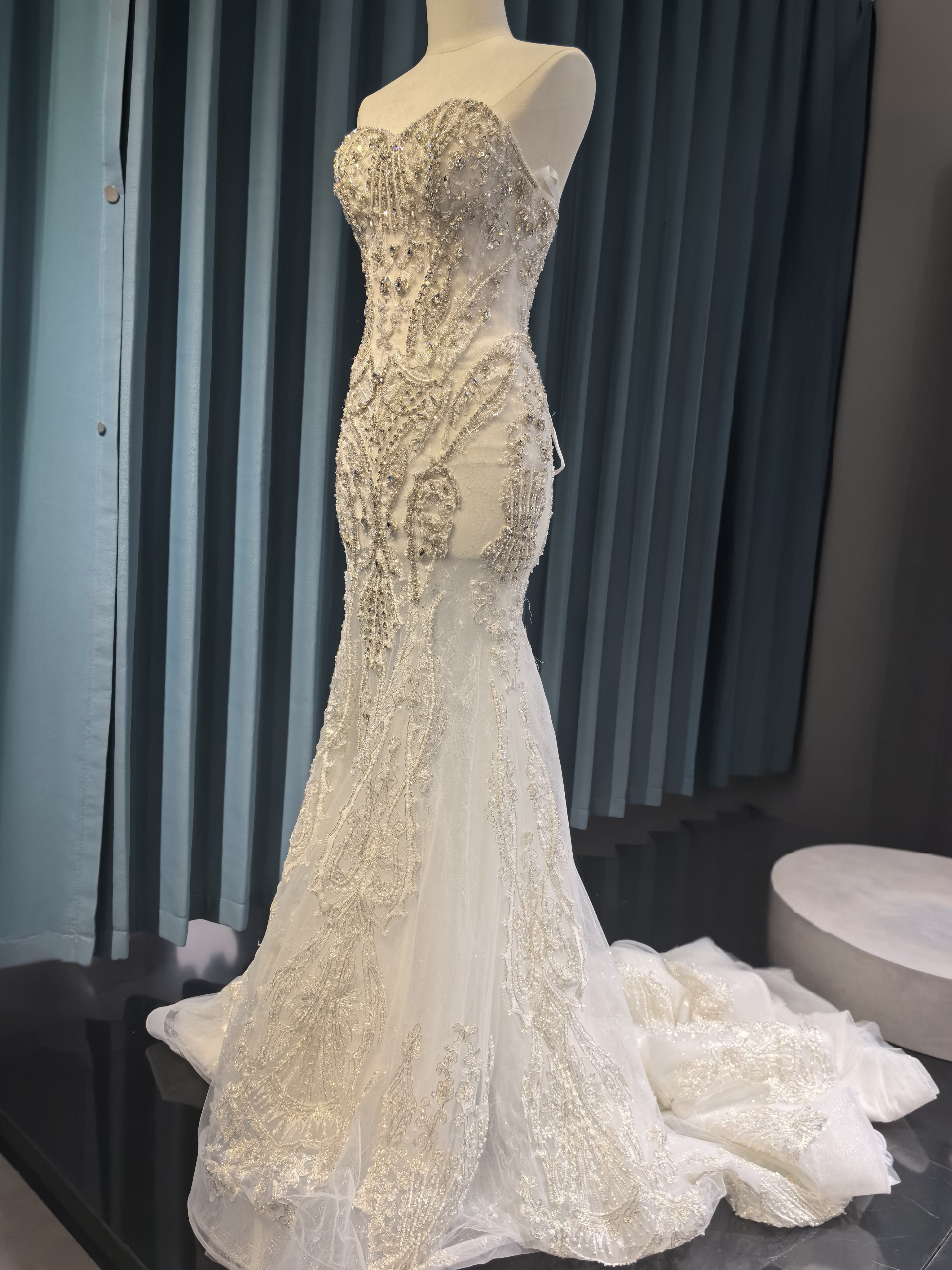 ゴージャススタイル  立体レース  キラキラクリスタル マレージュタイプ ロングテール K 36