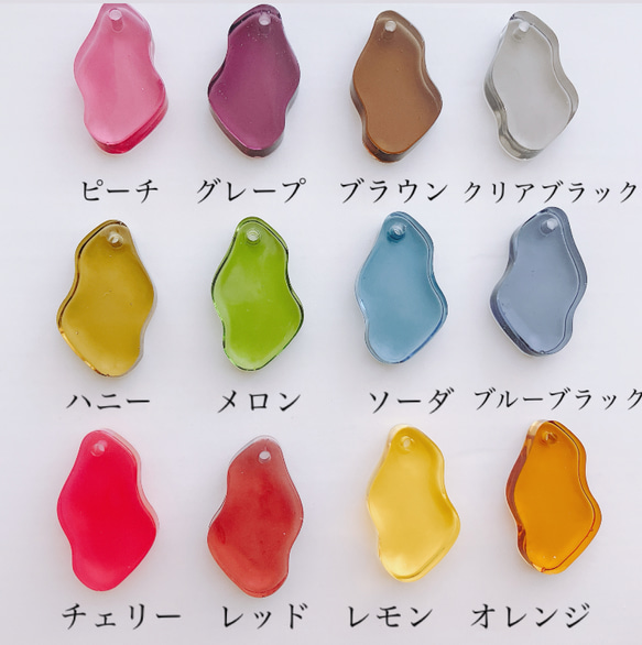 全12色　ビビット　うねうね×イニシャルキーホルダーアルファベットチャーム☆/推し活/お祝い　 5枚目の画像