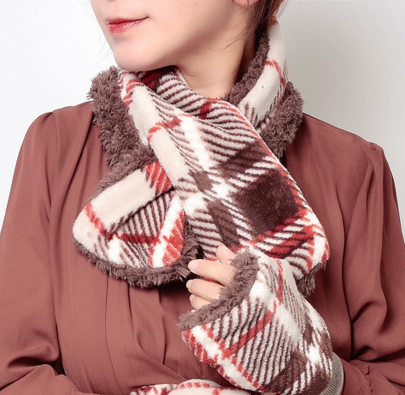 ふんわりとろけるチェック柄リバーシブルマフラー【アイボリーベージュ