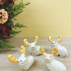 トナカイ　クリスマス　置物　白 Amazon.co.jp: SUNCN クリスマス トナカイの置物 小さな白い鹿の像2点