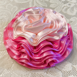 ピンクハート/ベッドカバー/ソファーカバー/かぎ針編み/手編み/ハンドメイド ピンクハート/手編みのベッドカバー/ソファーカバー/かぎ針編みの