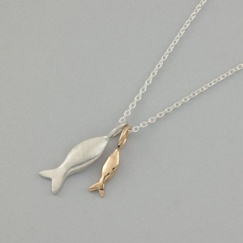 K18 シルバーお魚ネックレス】コンビ バイカラー 魚好き ユニーク