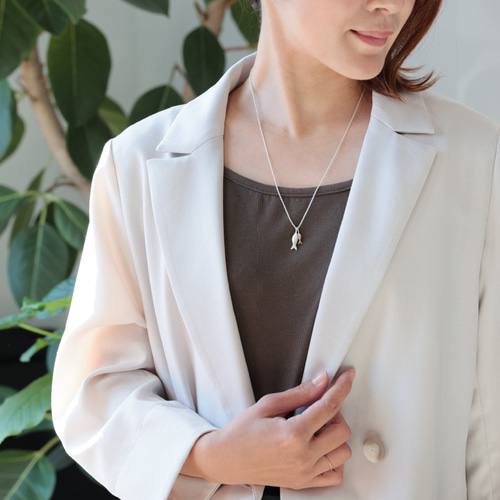 K18 シルバーお魚ネックレス】コンビ バイカラー 魚好き ユニーク