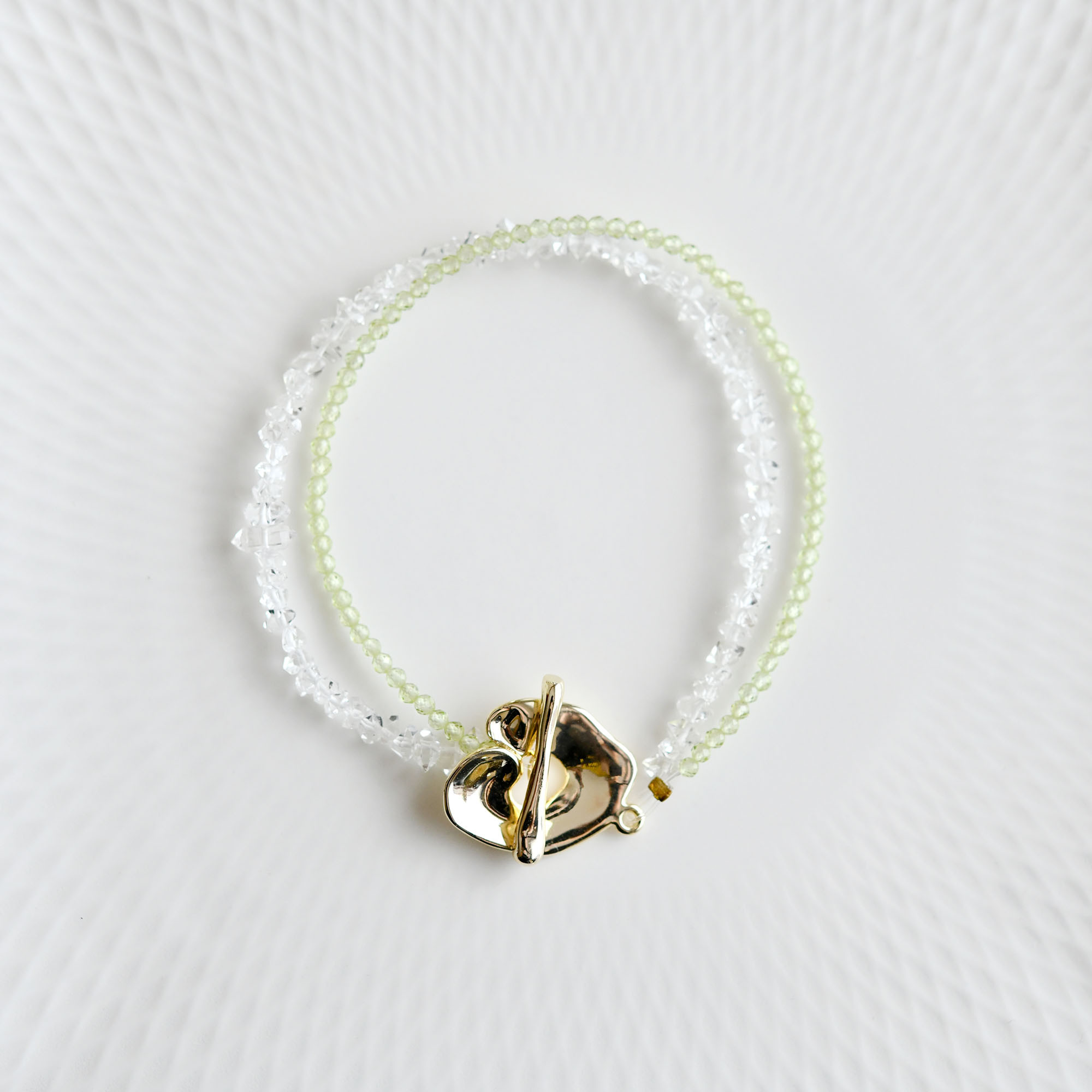 2WAY ブチペリドットとハーキマーダイヤモンドの2連マンテル留め具ブレスレット  8月誕生石