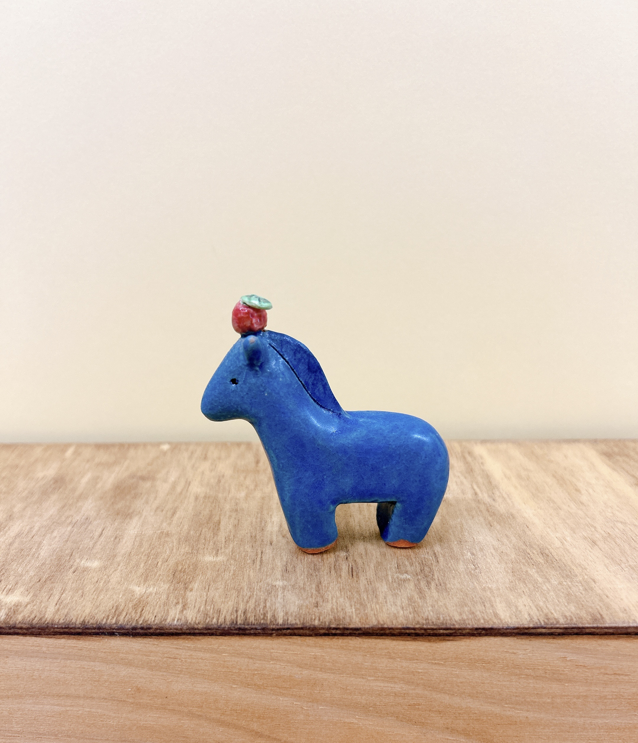 レア物！陶器の可愛いい子馬の絵画 レア物！陶器の可愛いい