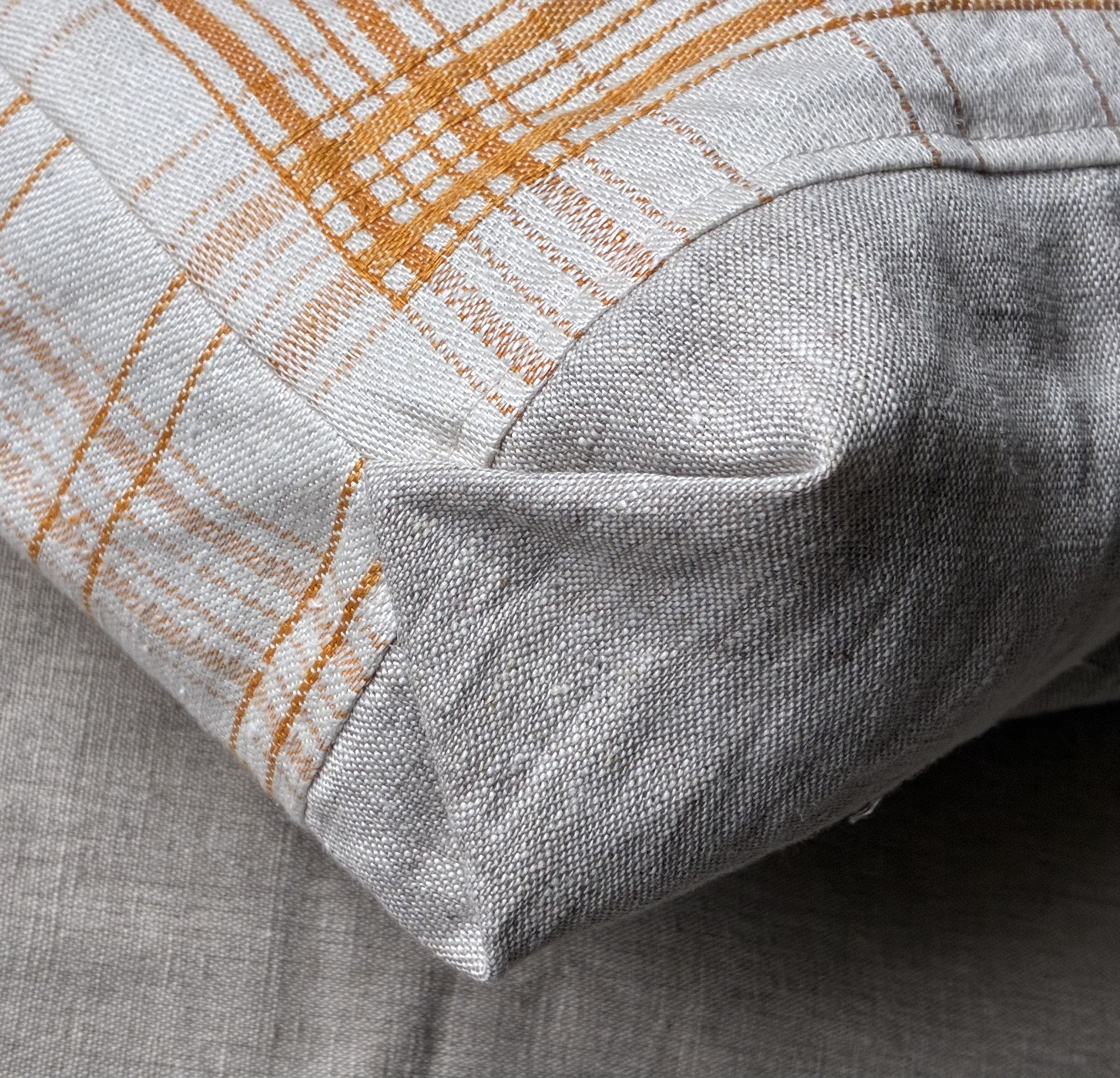 レア*アンティークリネン*黄色チェック*大き目巾着バッグ*ベルギーリネン*斜めがけ用Ⅾカン付き