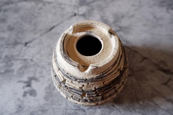 3.5号白黒練込み裂紋鉢301　塊根植物　多肉植物　アガベ　盆栽　植木鉢　作家鉢　鉢皿　沖縄 6枚目の画像