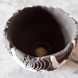 3.5号貫入白化粧捻り裂紋黒鉢304　塊根植物　多肉植物　アガベ　盆栽　植木鉢　作家鉢　沖縄 4枚目の画像