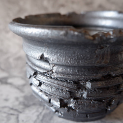 4.5号鉄砂黒裂紋鉢306　塊根植物　多肉植物　アガベ　盆栽　植木鉢　作家鉢　鉢皿　沖縄 2枚目の画像