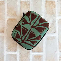 ピルケース (鏡付き) 〜 ミナペルホネン アクセサリーや薬などのまとめ