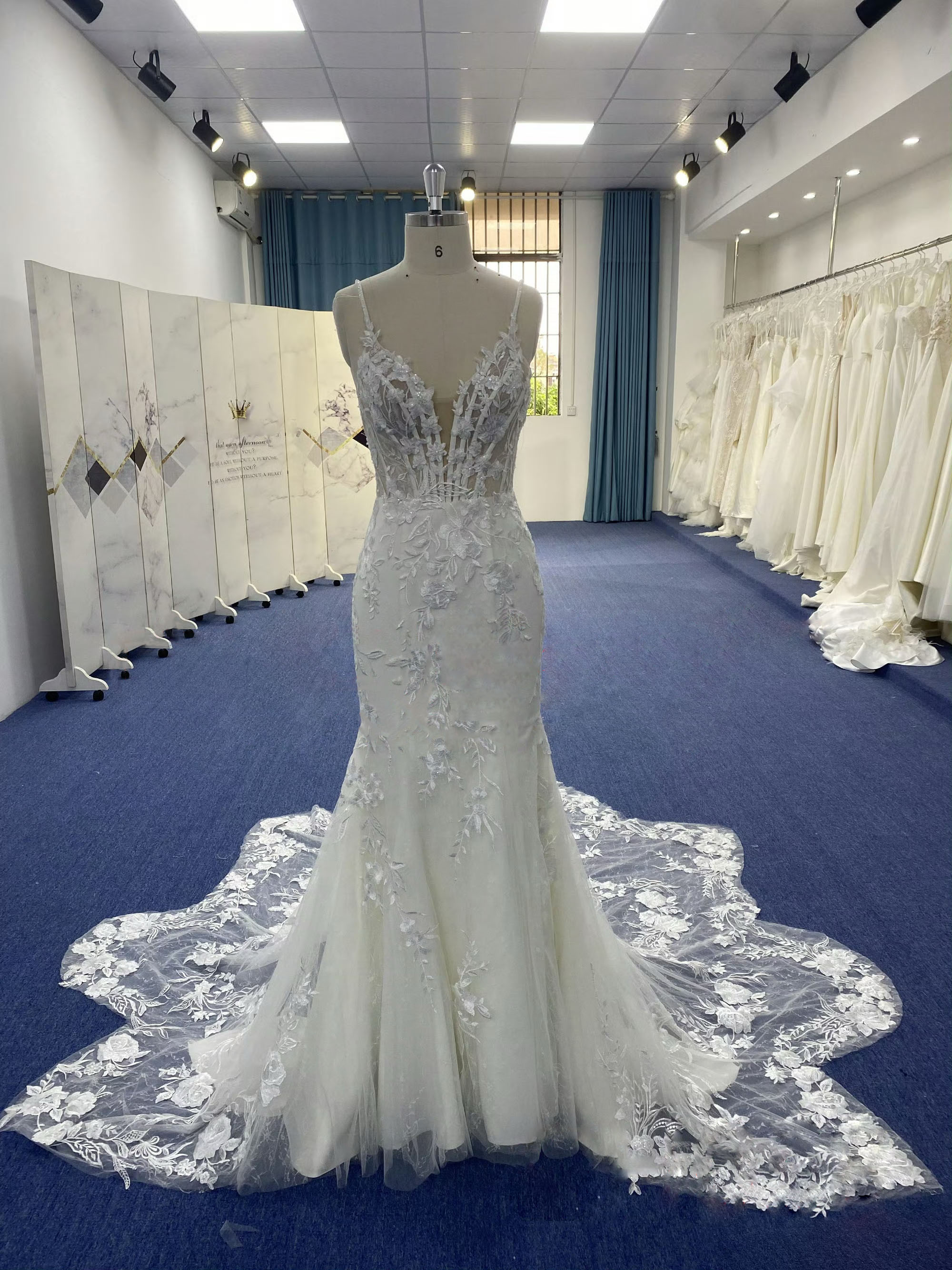 美しさ！魅惑のお花レース　マーメイドドレス　vネック　袖なし　セクシー結婚式前撮り　サイズオーダー可能披露宴二次会花嫁