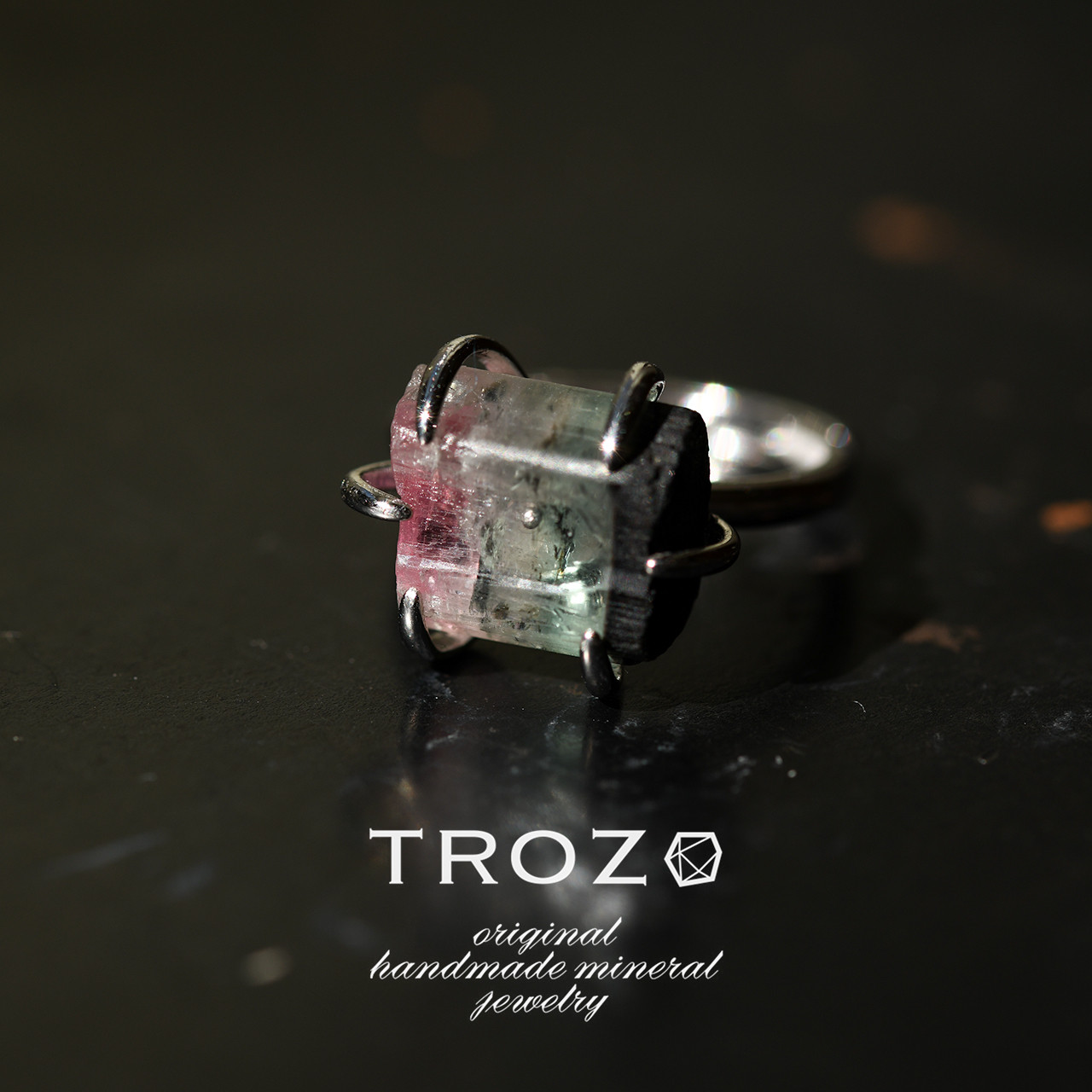 トリカラートルマリン 鉱物原石 フリーサイズ リング 指輪 天然石 アクセサリー