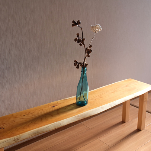 1点物】イチイの一枚板ローテーブル｜天然木ハンドメイド家具 ロー