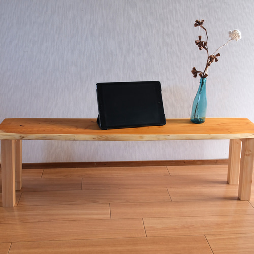 イチイ（一位）の一枚板のロ－テ－ブル 1点物】イチイの一枚板ローテーブル｜天然木ハンドメイド家具 ロー