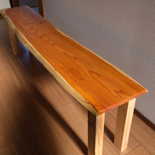 イチイ（一位）の一枚板のロ－テ－ブル 1点物】イチイの一枚板ローテーブル｜天然木ハンドメイド家具 ロー