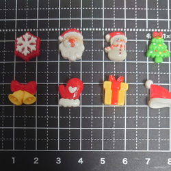 【ﾊﾝﾄﾞﾒｲﾄﾞ素材】❃デコパーツ❃ミニクリスマスmix8個 2枚目の画像