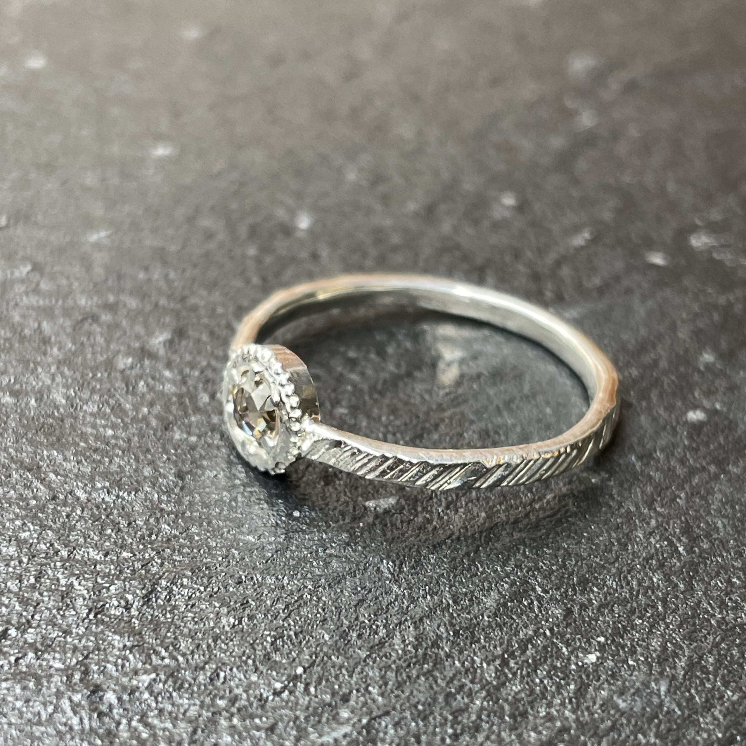 ブラウンダイヤモンド　0.21ct　ローズカット　medallion　シルバーSV925リング