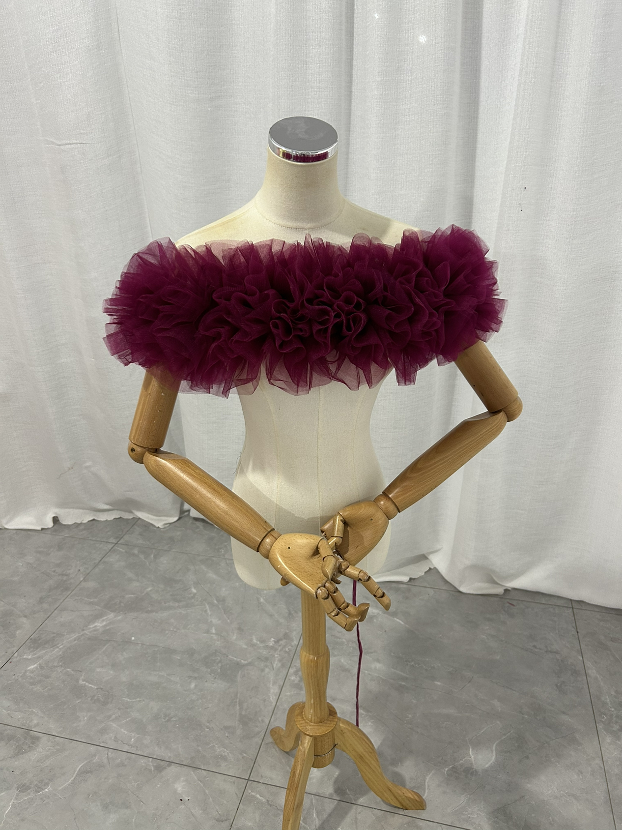 ワインレッド 取り外しオフショルダー ソフトチュール 編み上げ 前撮り