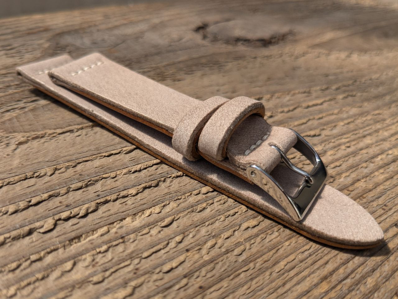 ヌバック レザー　ベージュ｜クラシック ステッチ 時計ベルト｜サイズ 糸色 カスタマイズ対応｜受注制作