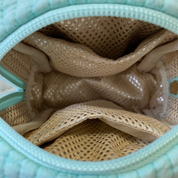 Sサイズ　mini heart　選べる　私のおやつポーチ　ヌビポーチ　ヌビ　保冷ポーチ ミニ　ひんやりご褒美　ハート刺繍 5枚目の画像