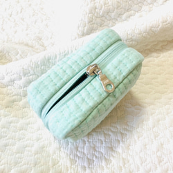 Sサイズ　mini heart　選べる　私のおやつポーチ　ヌビポーチ　ヌビ　保冷ポーチ ミニ　ひんやりご褒美　ハート刺繍 4枚目の画像