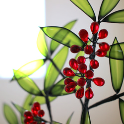 光に透ける南天 ２本セット〈Dip Art〉 5枚目の画像