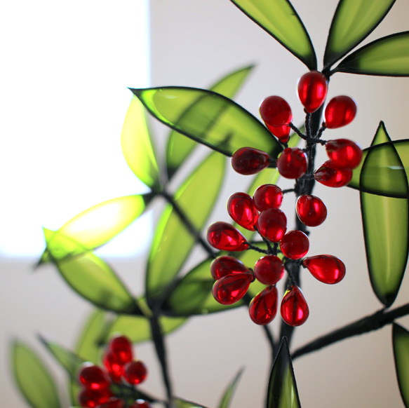 光に透ける南天 ２本セット〈Dip Art〉 5枚目の画像