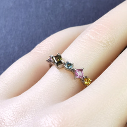 　天然宝石*上品でラグジュアリーな幾何学デザインの異形　シルバー製　ピンキーリング　 4枚目の画像