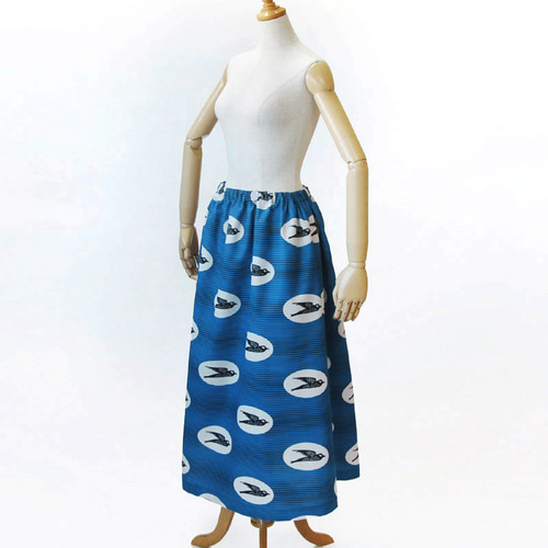 アフリカ布の青系ロングスカート アフリカ布のロングスカート（ ツバメ コバルトブルー ）サイド