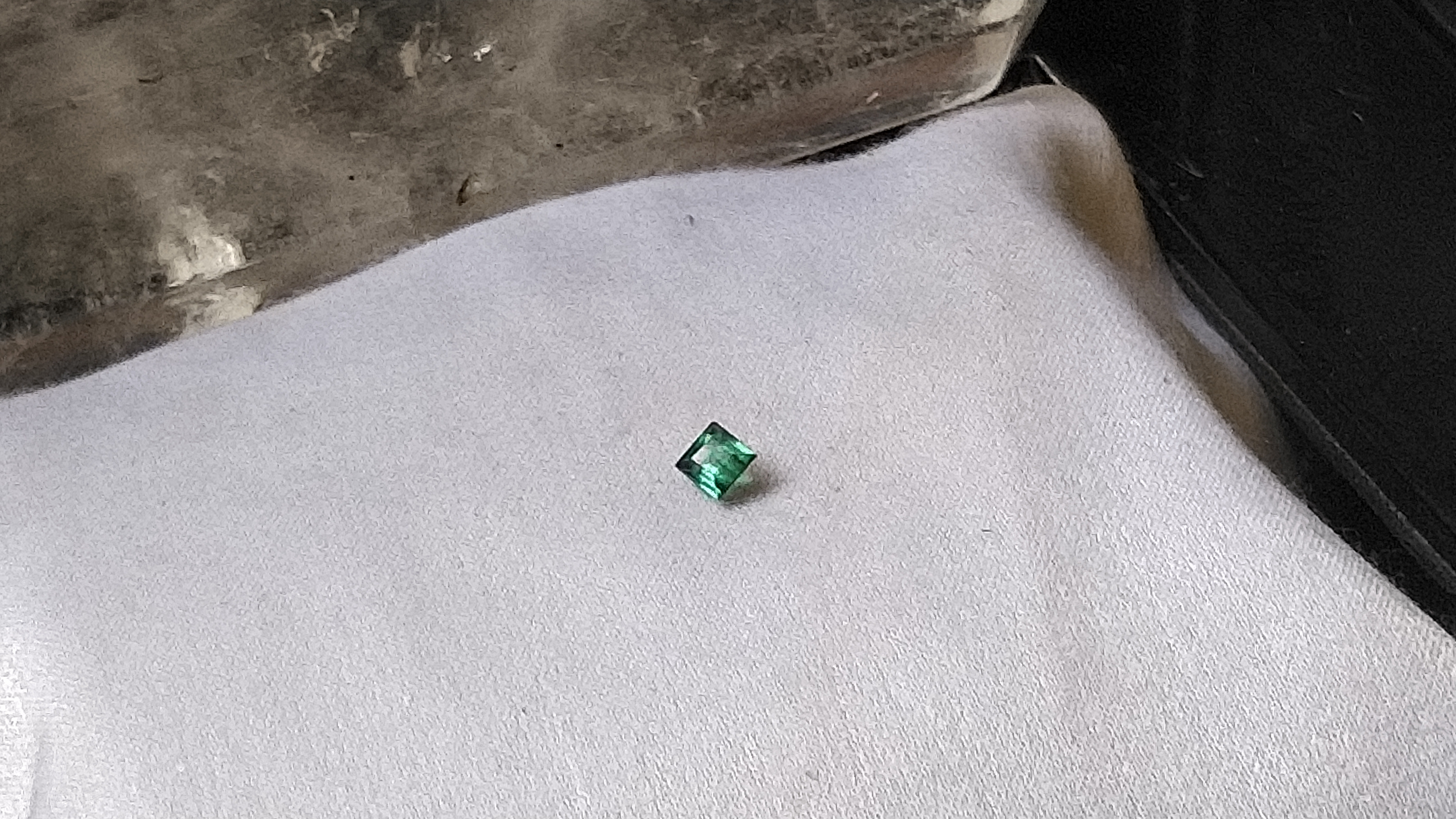 N.0010 0.27Ct パライバトルマリン ルース 超高品質 希少石 バターリャ産 一番人気のブラジル産