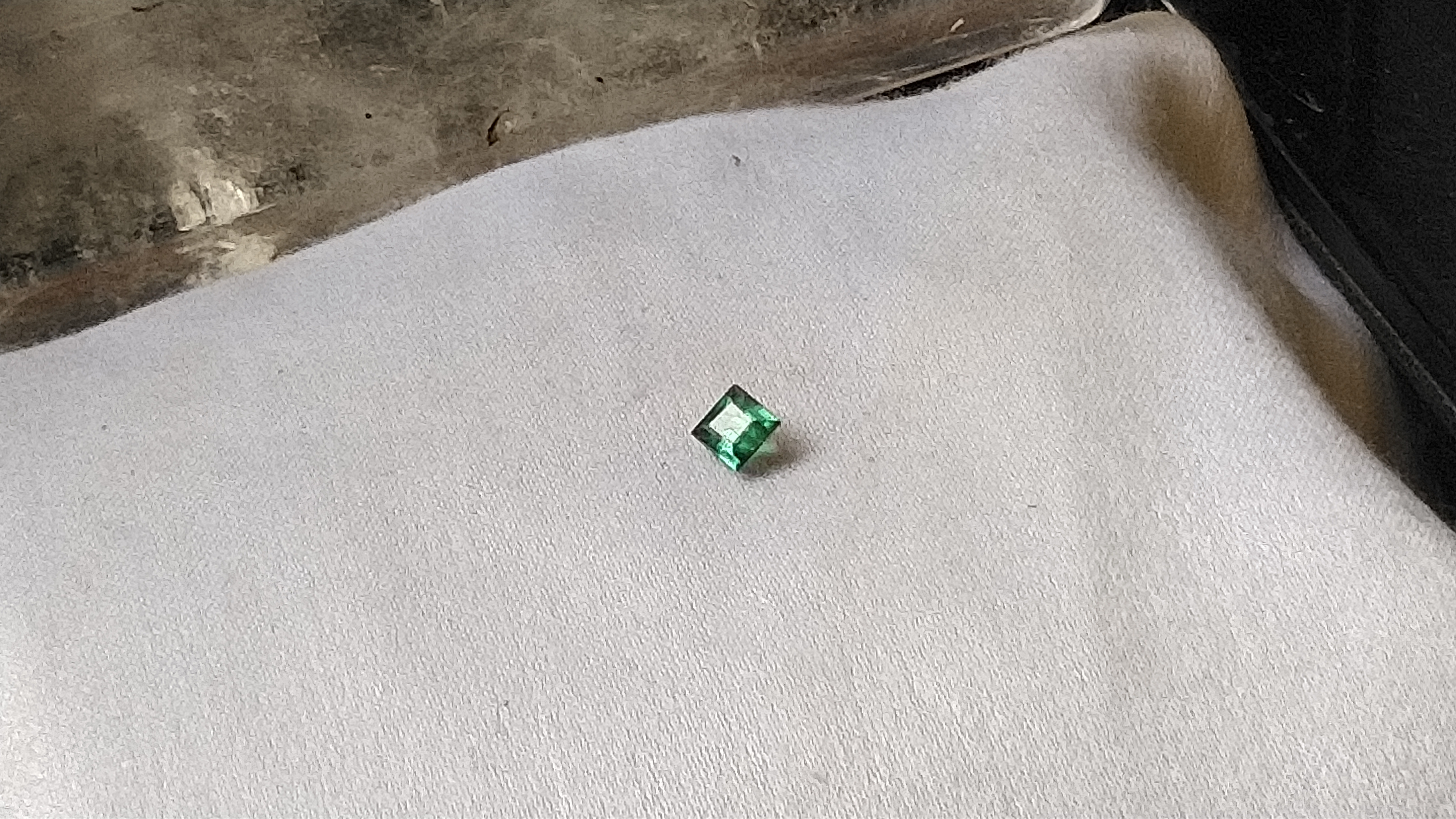 N.0010 0.27Ct パライバトルマリン ルース 超高品質 希少石 バターリャ産 一番人気のブラジル産