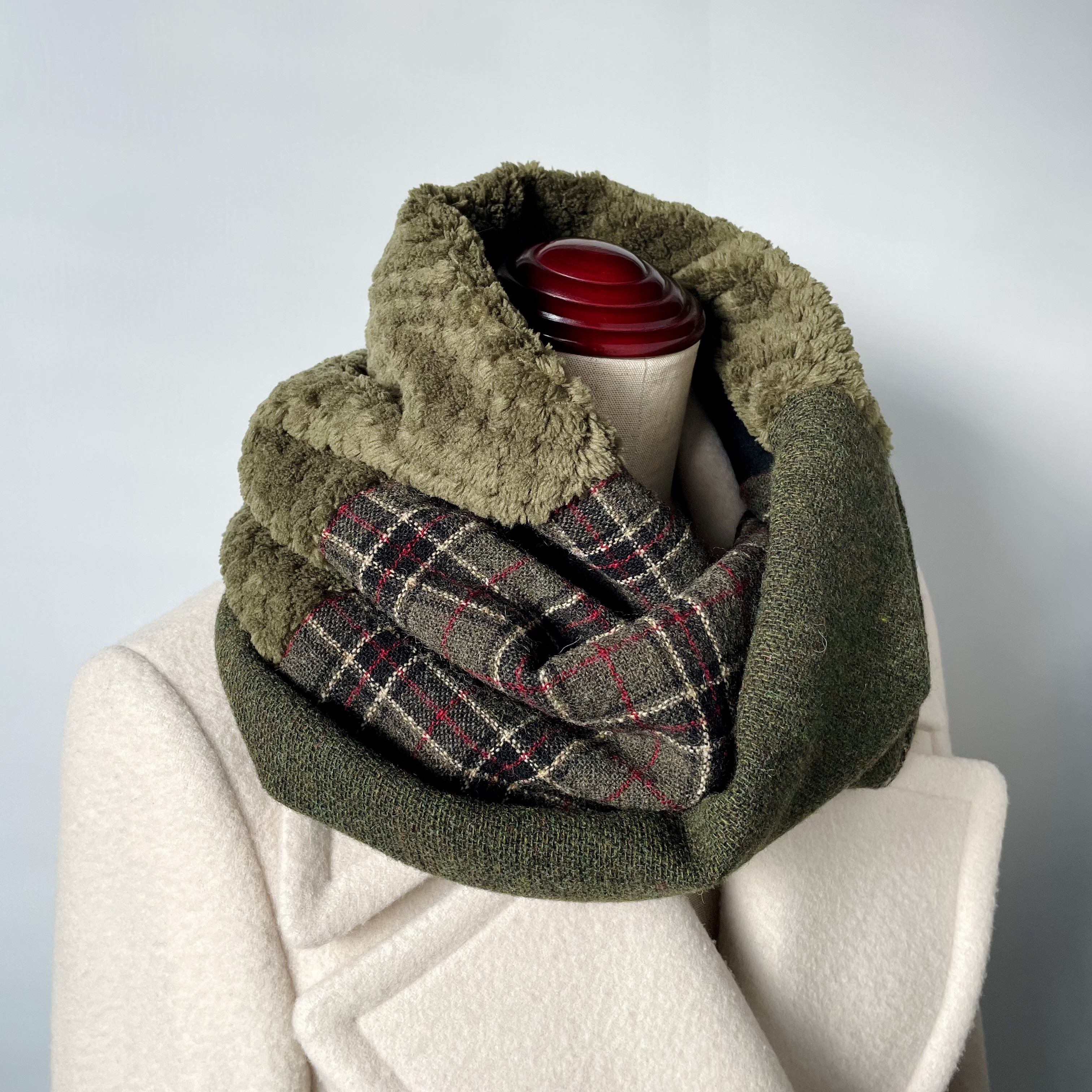 オリーブカラーのチェック柄が可愛い❤︎パッチワークスヌード