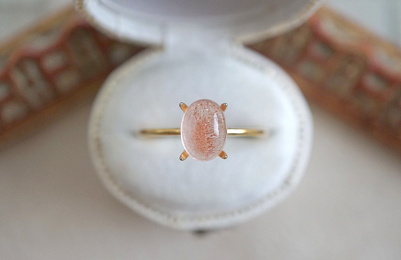 ㉚【８×６mm】カザフスタン産　ストロベリークォーツRing〈１８kgp〉