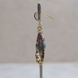 エキゾチックフープコッパーターコイズ天然石マクラメピアスmacp134エスニックアジアンアレルギーフリーピアス 3枚目の画像