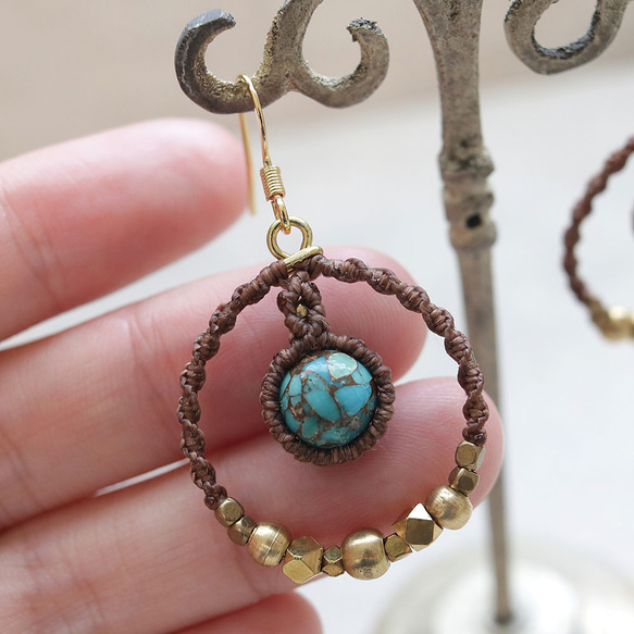 エキゾチックフープコッパーターコイズ天然石マクラメピアスmacp134エスニックアジアンアレルギーフリーピアス 5枚目の画像