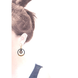 エキゾチックフープムーンストーン天然石マクラメピアスmacp135エスニックアジアンアレルギーフリーピアス 6枚目の画像