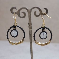 エキゾチックフープムーンストーン天然石マクラメピアスmacp135エスニックアジアンアレルギーフリーピアス 4枚目の画像