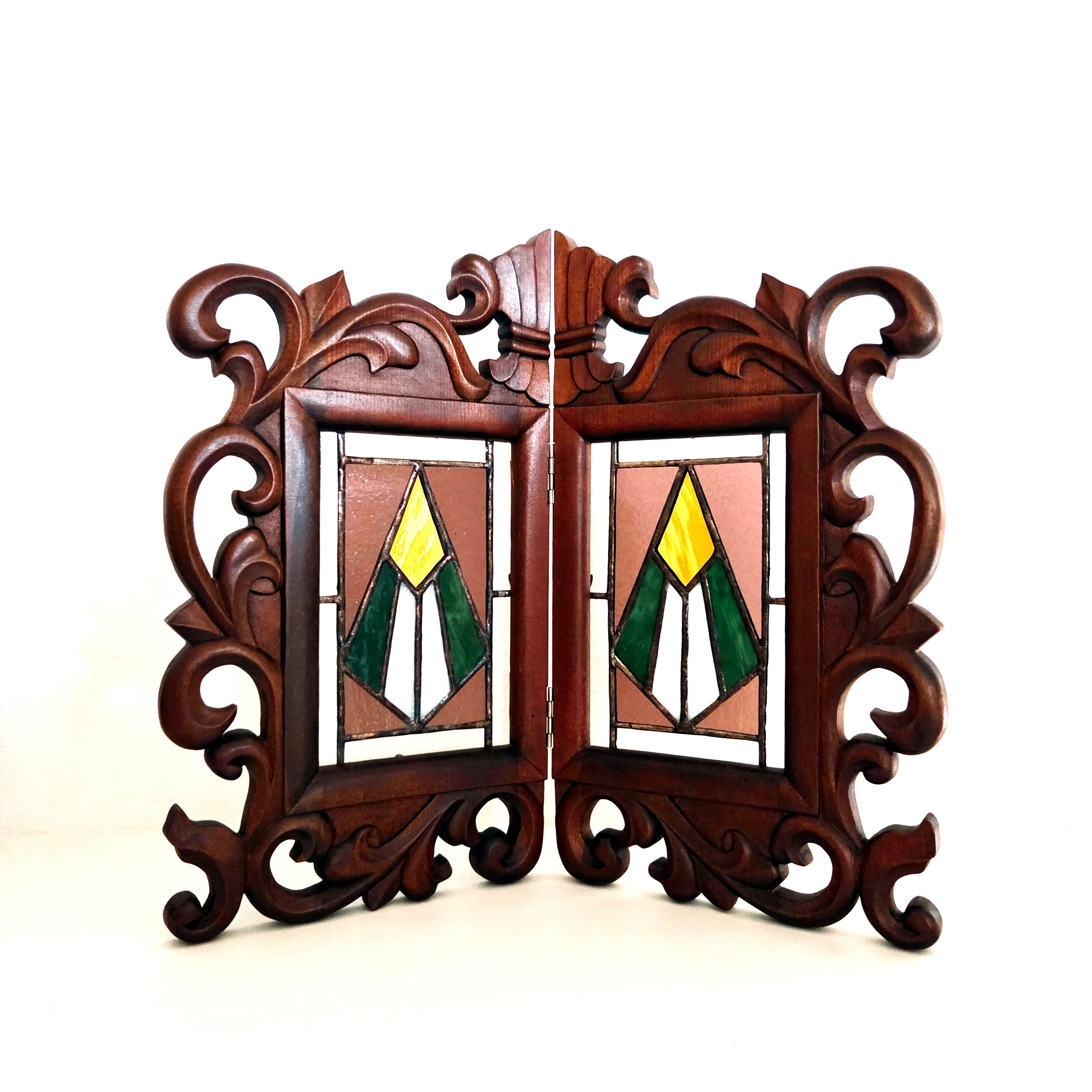 【アウトレット】ステンドグラス　アンティーク・バイフォール　オブジェ　アンティーク調 レトロなパネル　置物　木製フレーム