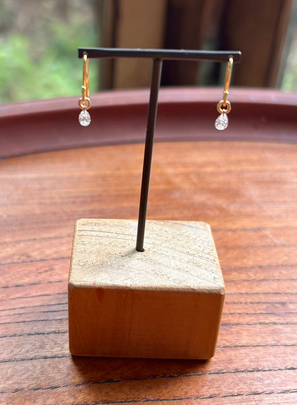 天然ダイアモンド K24純金フックピアス◇ペアシェイプ・カットダイアモンド・ピアス◇１ペアのみ限定◇ 10枚目の画像