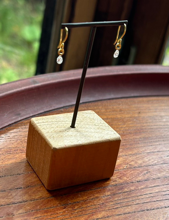 天然ダイアモンド K24純金フックピアス◇ペアシェイプ・カットダイアモンド・ピアス◇１ペアのみ限定◇ 15枚目の画像