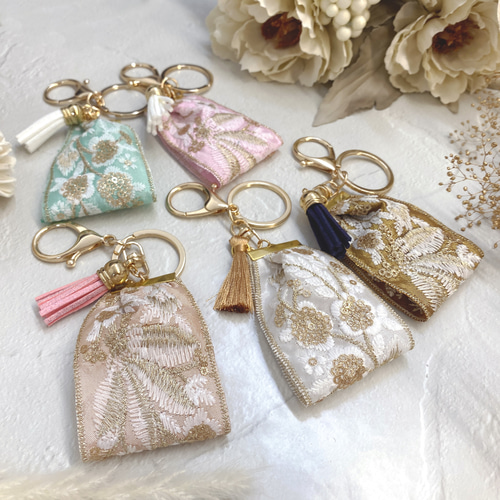 SALE 20％off】インド刺繍リボン チャーム バッグチャーム タッセル