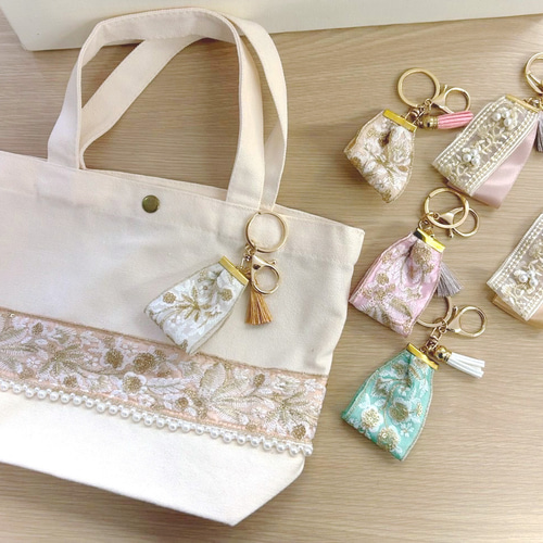 SALE 20％off】インド刺繍リボン チャーム バッグチャーム タッセル