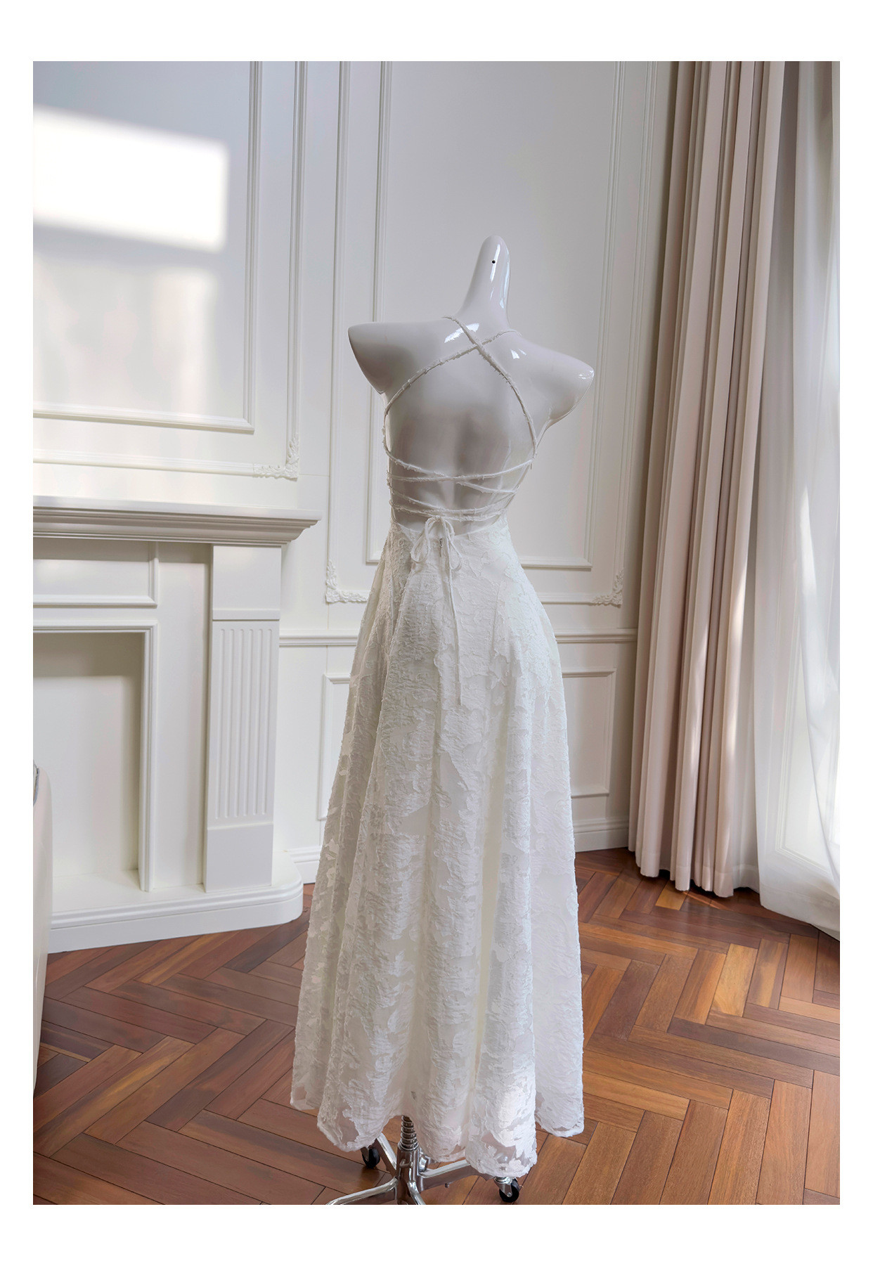 ノースリーブ 白 ウェディングドレス パーティー ロング シンプル 上品 韓国風 二次会 69324