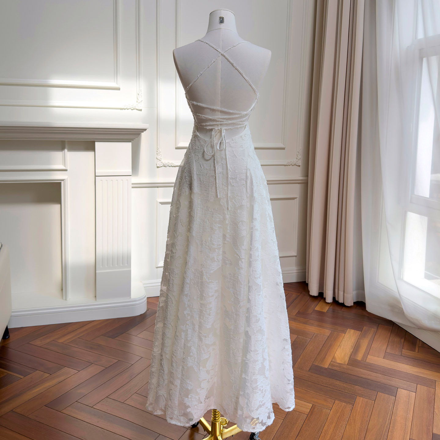 ノースリーブ 白 ウェディングドレス パーティー ロング シンプル 上品 韓国風 二次会 69324