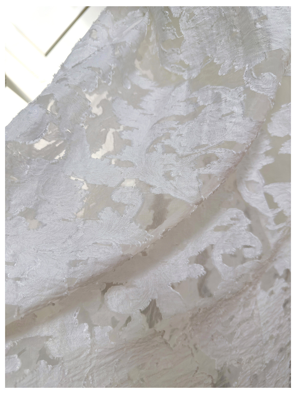 ノースリーブ 白 ウェディングドレス パーティー ロング シンプル 上品 韓国風 二次会 69324