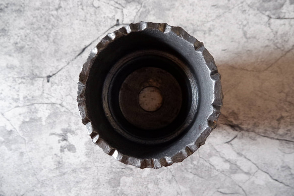 4.5号鉄砂黒鉢313　塊根植物　多肉植物　アガベ　盆栽　植木鉢　作家鉢　鉢皿　沖縄 5枚目の画像